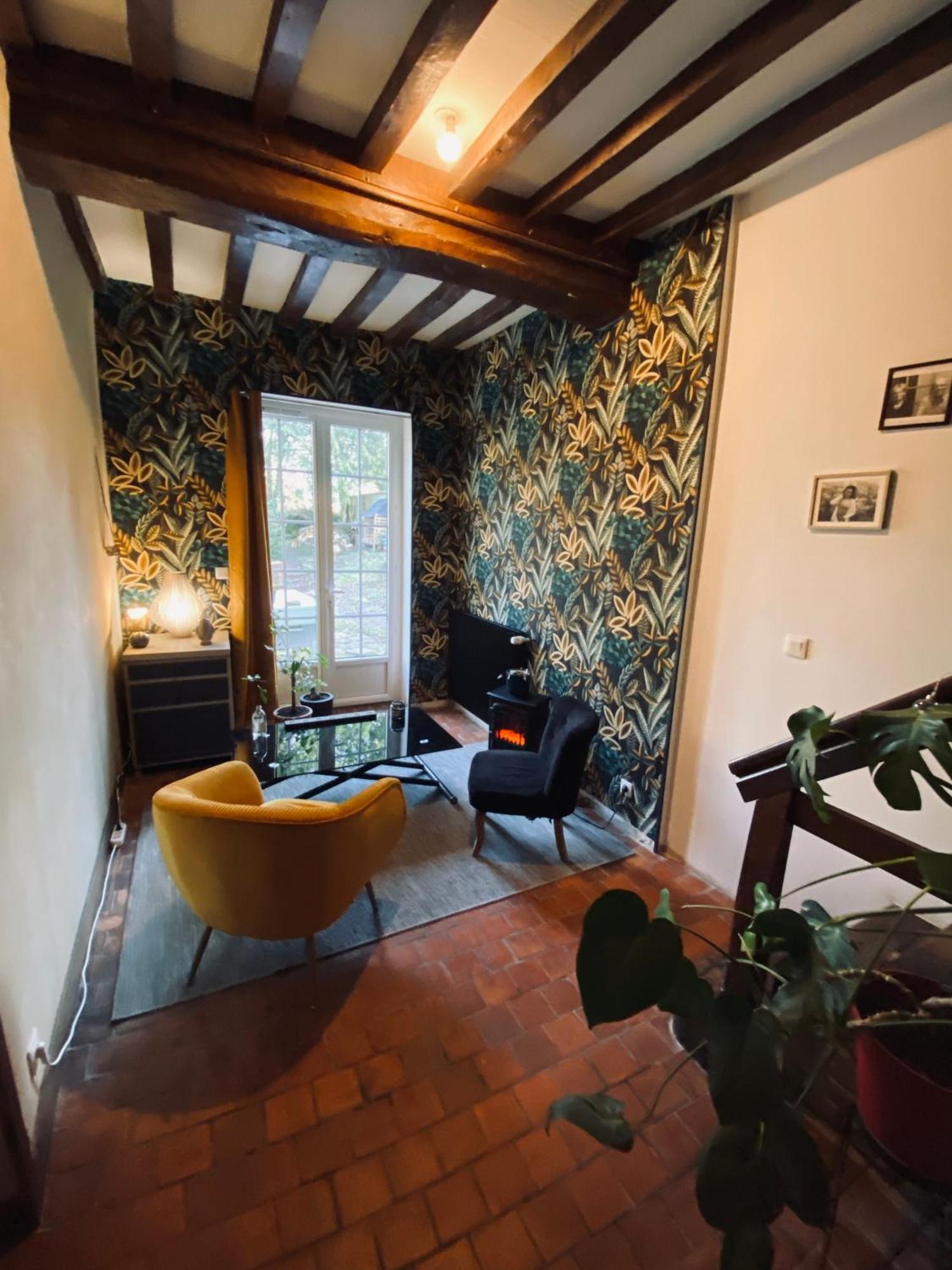 Chambre Hotes Montpinchon Exterior photo